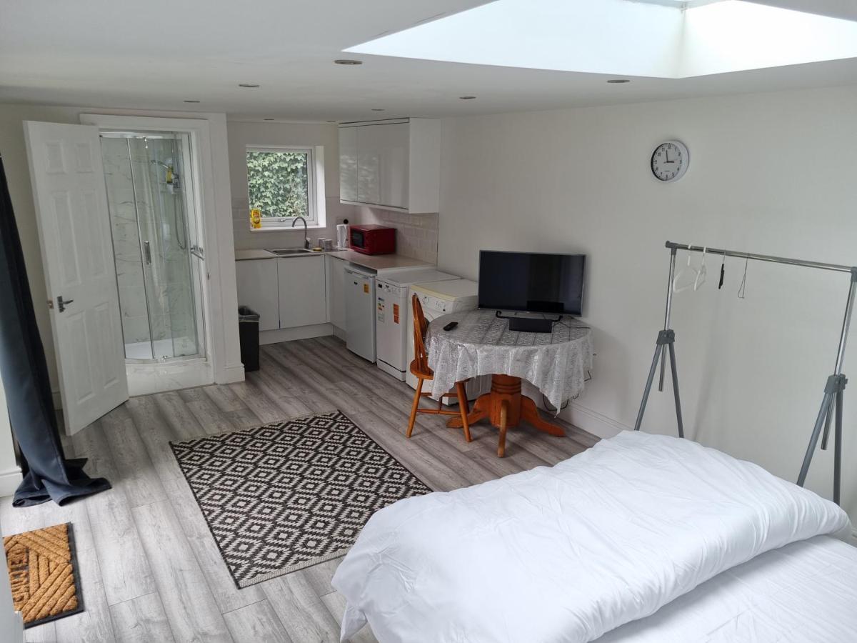 Holiday Out House Apartment Лондон Екстериор снимка